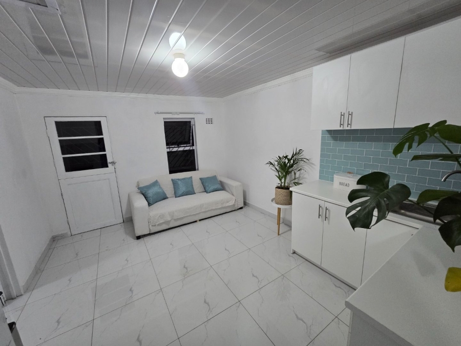 2 Bedroom Property for Sale in Pelican Park Western Cape